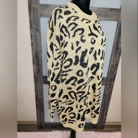 Women's Leopard Print Long Sleeve Sweater Dress- Light Brown/ Black - Picture 10 of 13